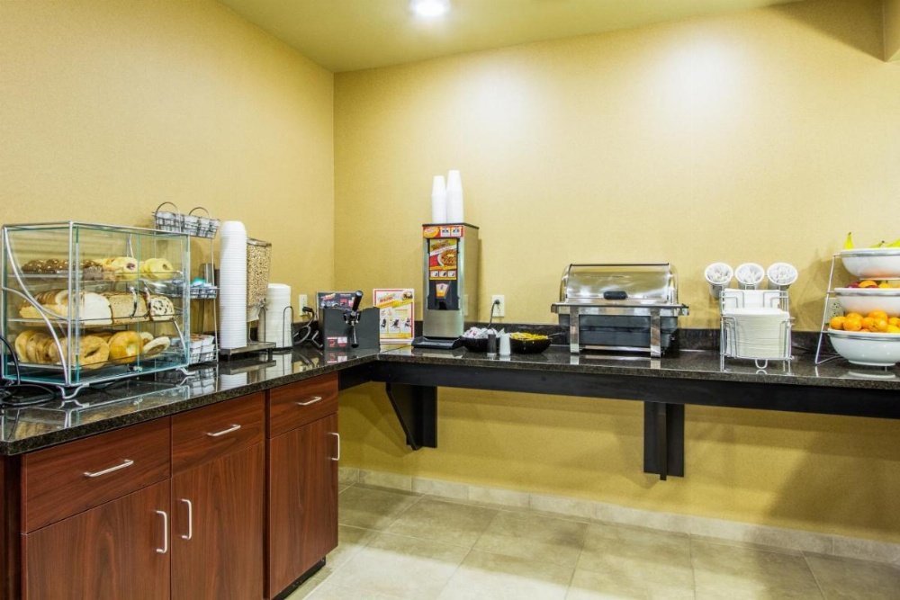 Cobblestone Inn & Suites - Corry Image 12