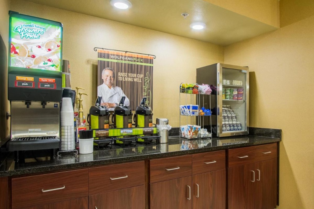 Cobblestone Inn & Suites - Corry Image 14