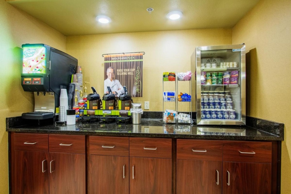 Cobblestone Inn & Suites - Corry Image 15